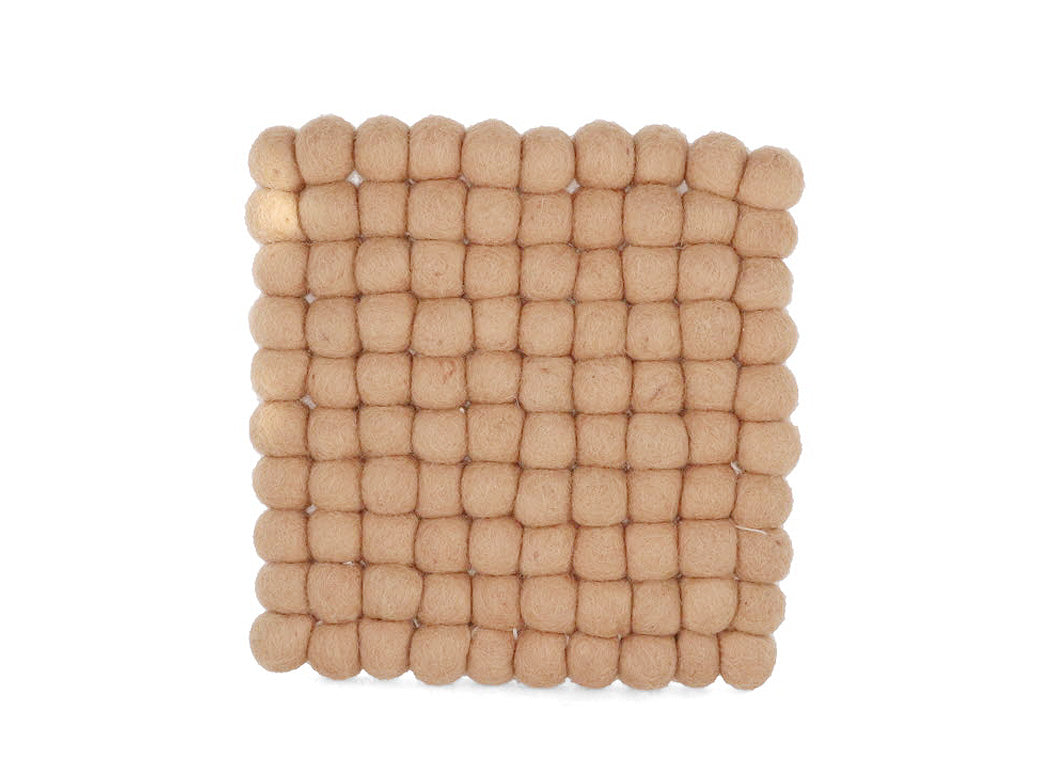 Filzkugeln Untersetzer für Töpfe 20x20cm quadratisch, beige