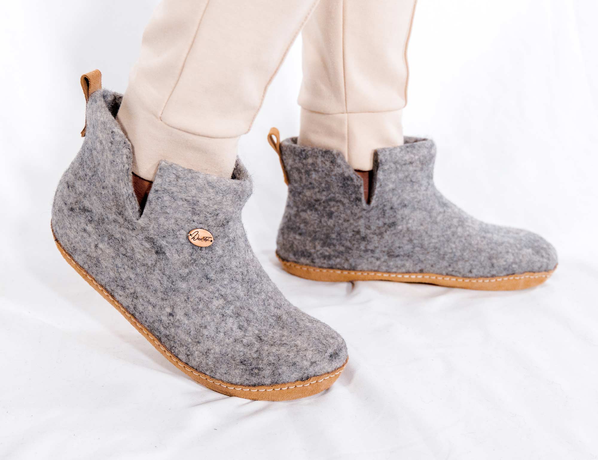Hüttenschuhe mit Ledersohle Yeti, graphit