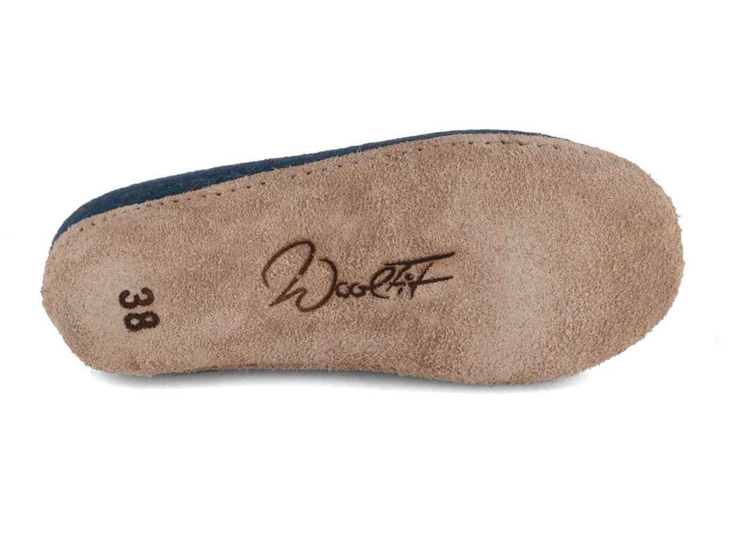 sohle classic-handgefilzte-pantoffeln-mit-einlegesohle-blau #farbe_blau