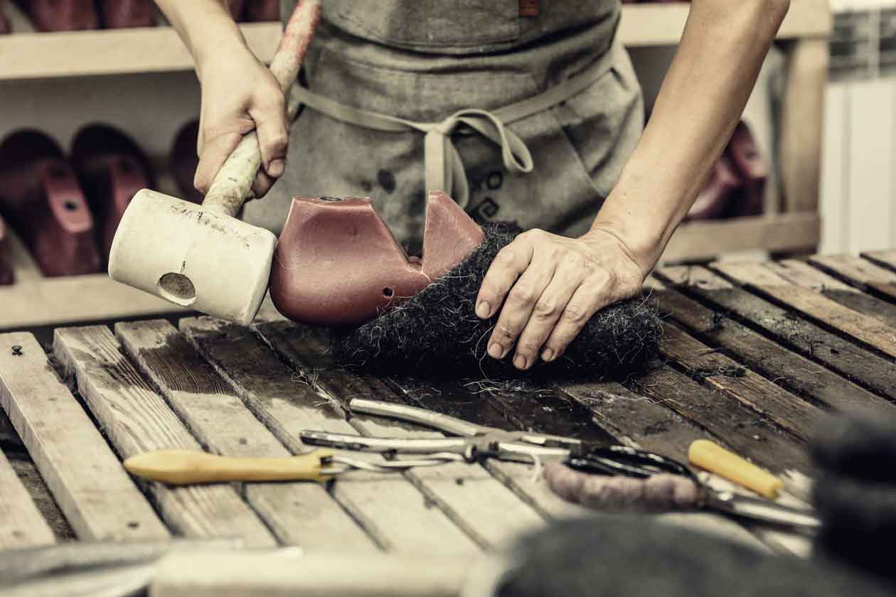3 classic-slipper-hohe-filzhausschuhe-mit-einlegesohle-graphit #farbe_graphit